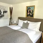 Chalet Bamberg Near Lift & Slope Bramberg am Wildkogel